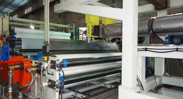 PE透氣膜生産線(PE breathable film extrution line)